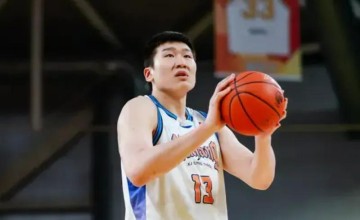 短训营官宣3人离队！赵柏清伊福攻强守弱，李炎哲状态低迷！
